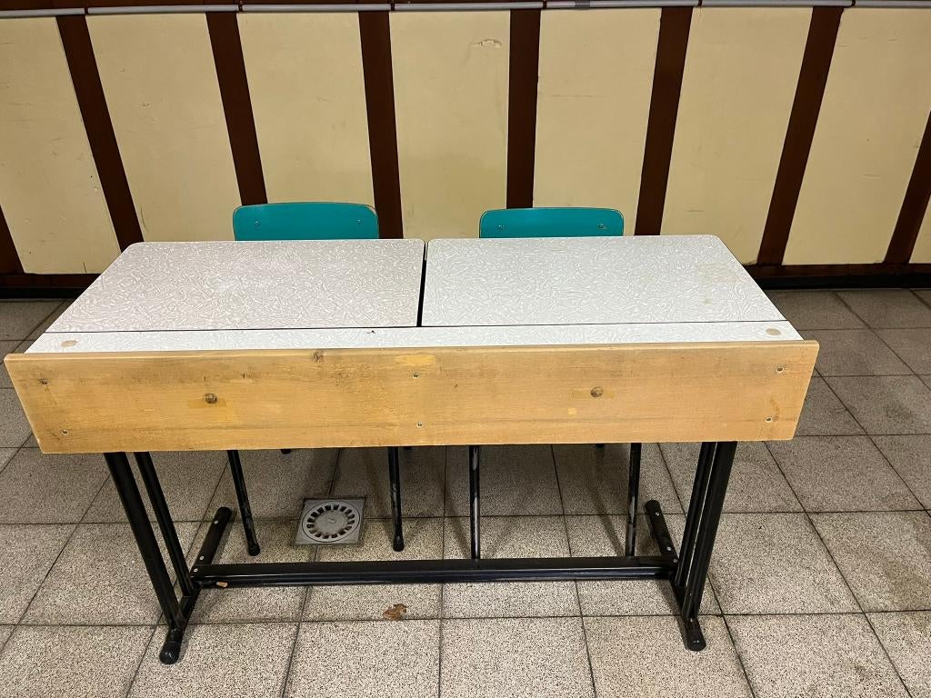 Schoolbank met stoelen, Ophalen, Gebruikt, Tafel(s) en Stoel(en)