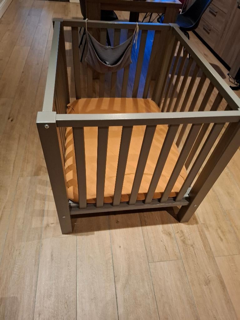 Quax baby park, Kinderen en Baby's, Ophalen, Zo goed als nieuw, Rechthoekig, In hoogte verstelbaar