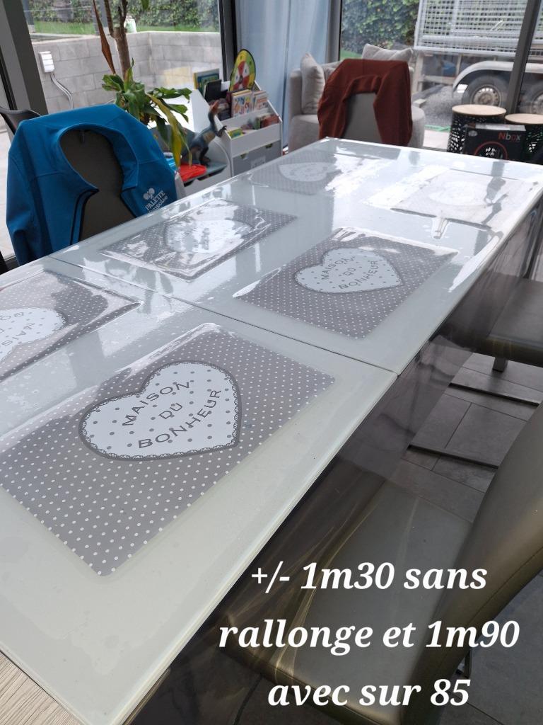 Table avec 6 chaises, Enlèvement