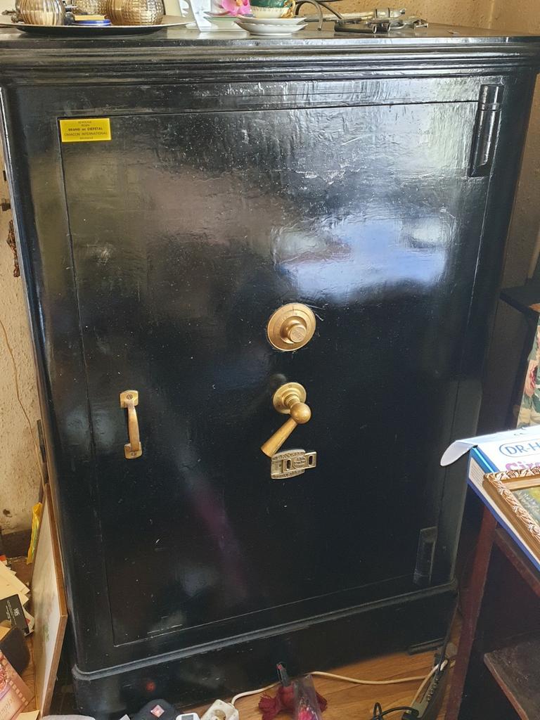 Grote brandkast, Ophalen, Gebruikt, Brandkast