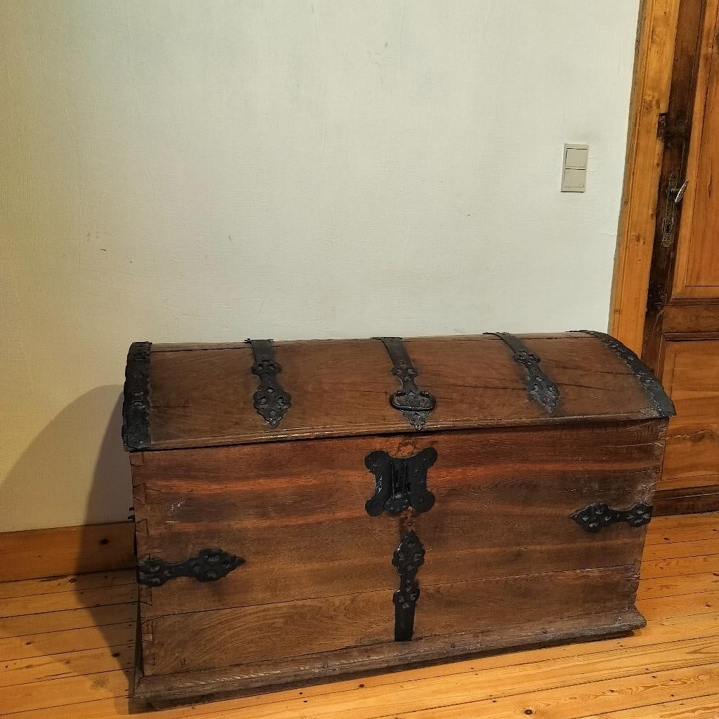 VALISE ANCIENNE, Enlèvement