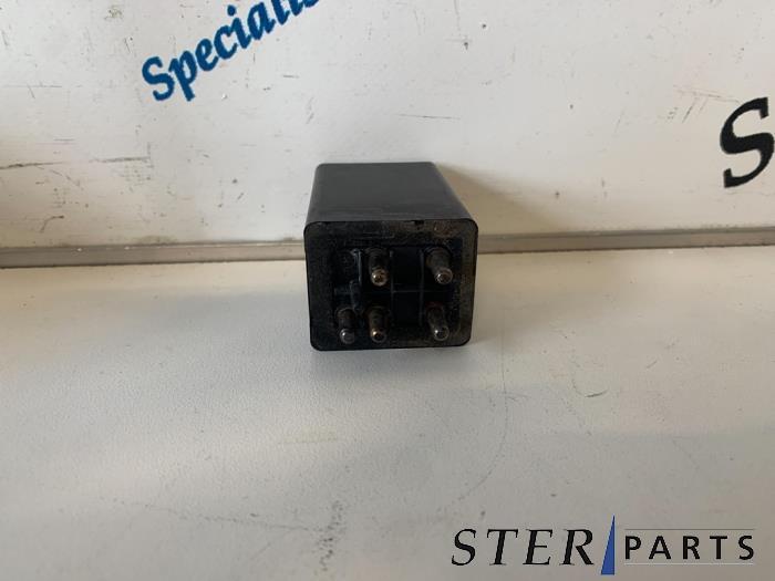 Relais d'un Mercedes C-Klasse, Autos : Pièces & Accessoires, Enlèvement ou Envoi, 3 mois de garantie, Utilisé, Mercedes-Benz