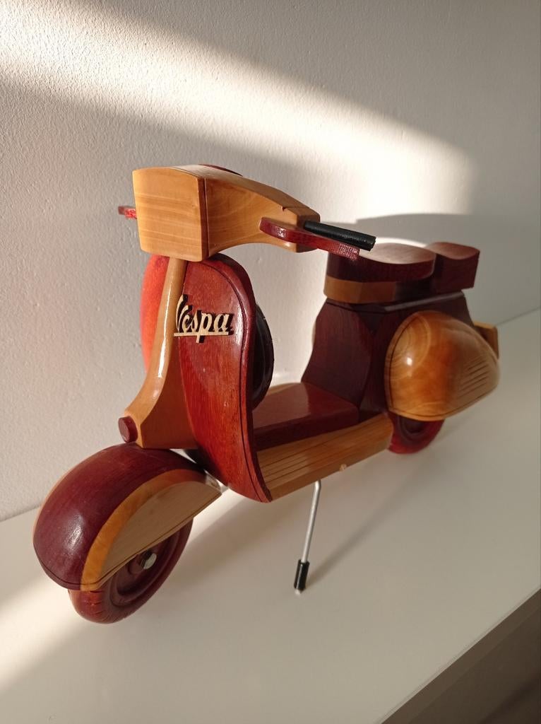 scooter Vespa en bois, Enlèvement ou Envoi