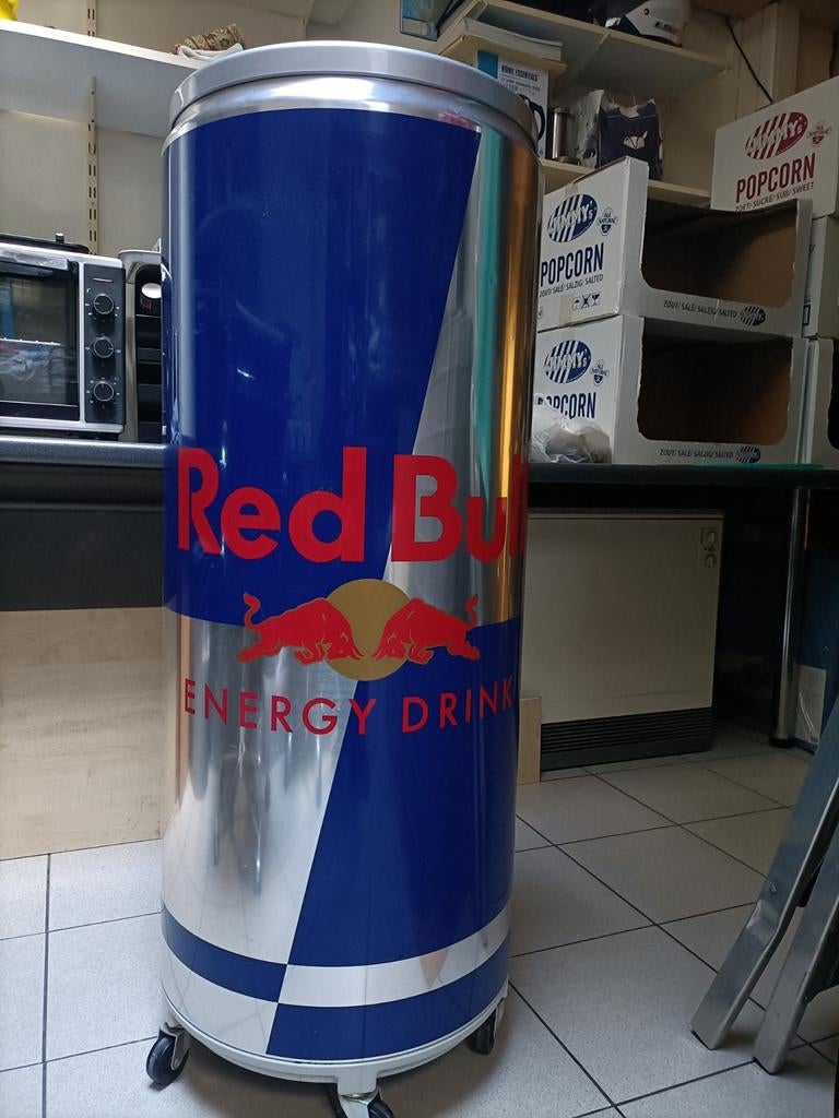 Redbull Frigo, Ophalen