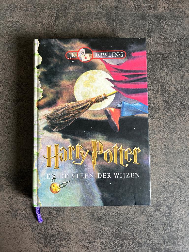 Harry potter en de steen der wijzen, Ophalen of Verzenden, Zo goed als nieuw, J.K. Rowling