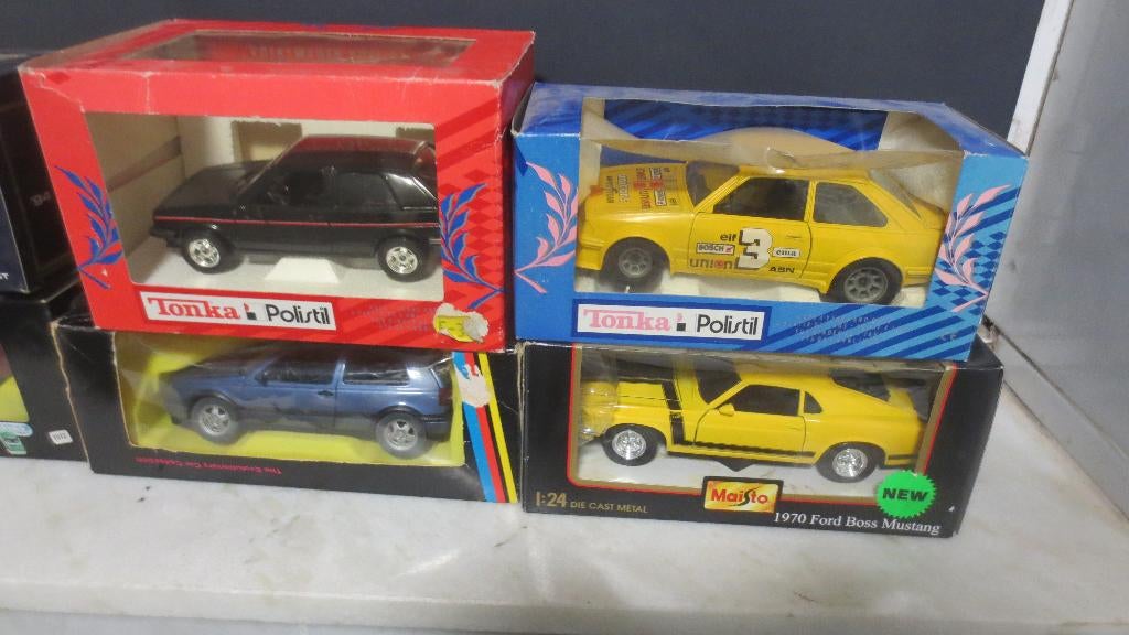 lot van 8 miniatuur autos o.a vw golf,ford mustang,sierra, Enlèvement ou Envoi, Neuf, Voiture