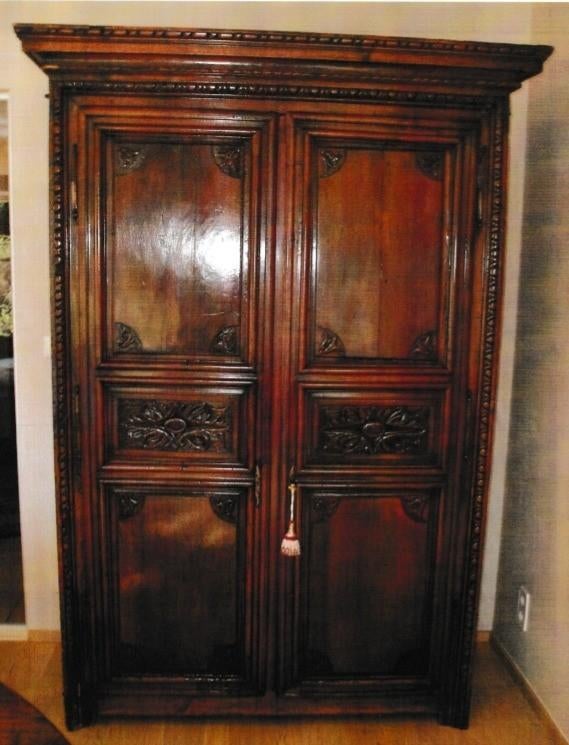 Armoire ancienne en noyer, Antiquités & Art, Antiquités | Meubles | Armoires, Enlèvement