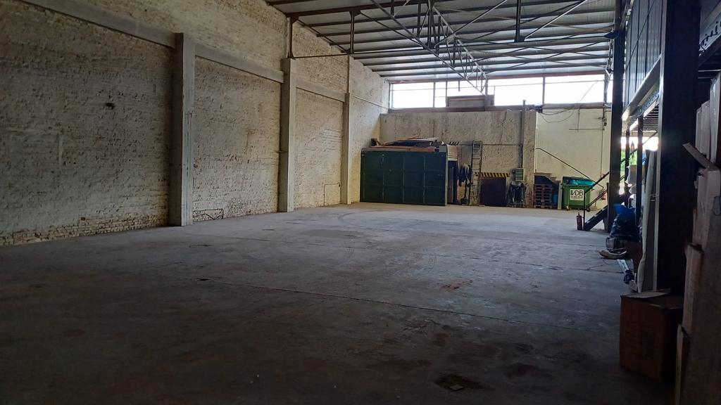 Magazijn te huur, Ophalen