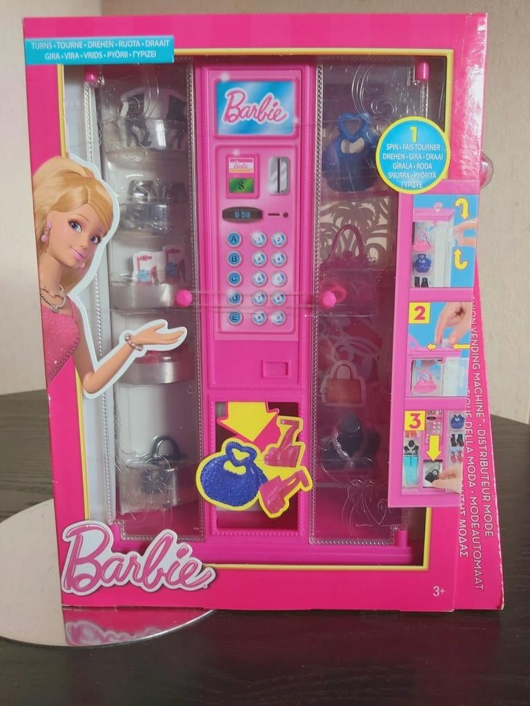 Barbie schoenenkast met lift en accessoires NIEUW, Ophalen, Nieuw