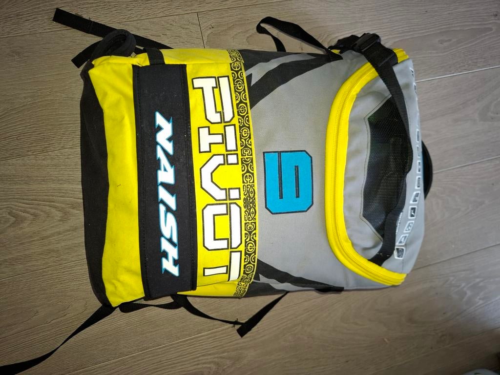 Kite Nash pivot 9m, Watersport en Boten, Ophalen