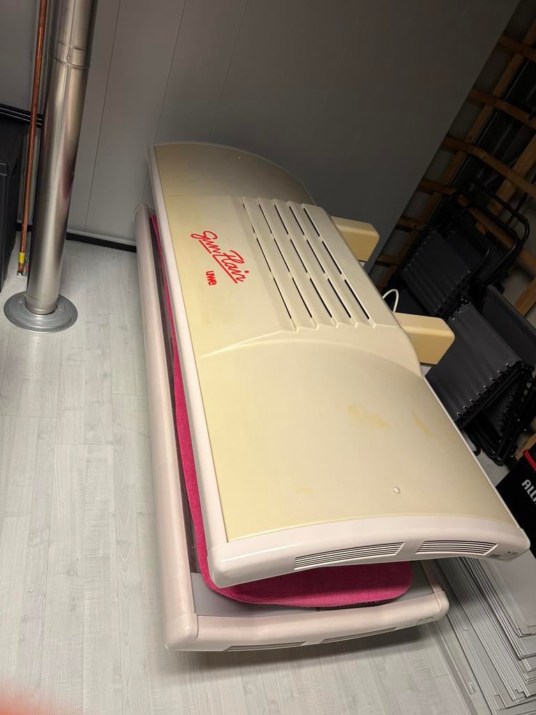 Zonnebank op te halen, Elektronische apparatuur, Zonnebanken en Gezichtsbruiners, Ophalen, Gebruikt, Zonnebank dubbelzijdig, 15 lampen of meer