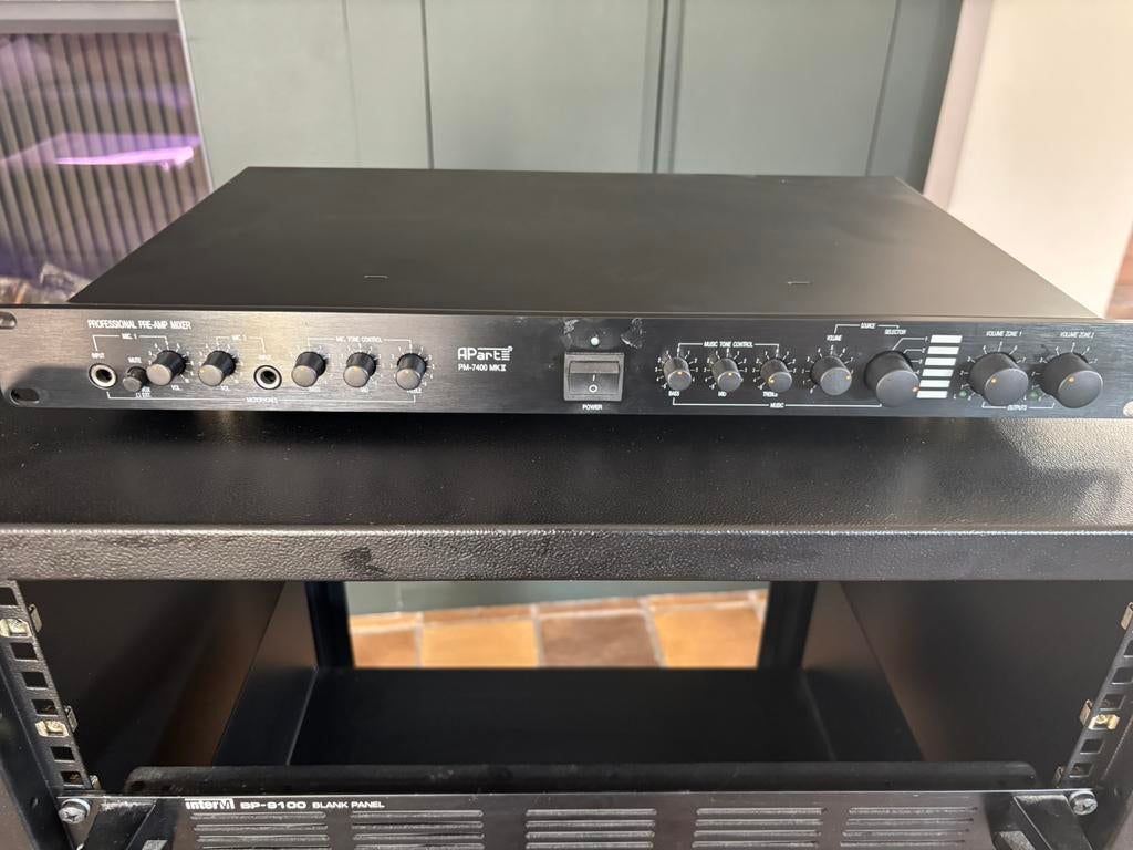 APart PM-7400 MKII professionele pre-amp mixer – 19” rack, Audio, Tv en Foto, Professionele apparaten, Zo goed als nieuw, Ophalen