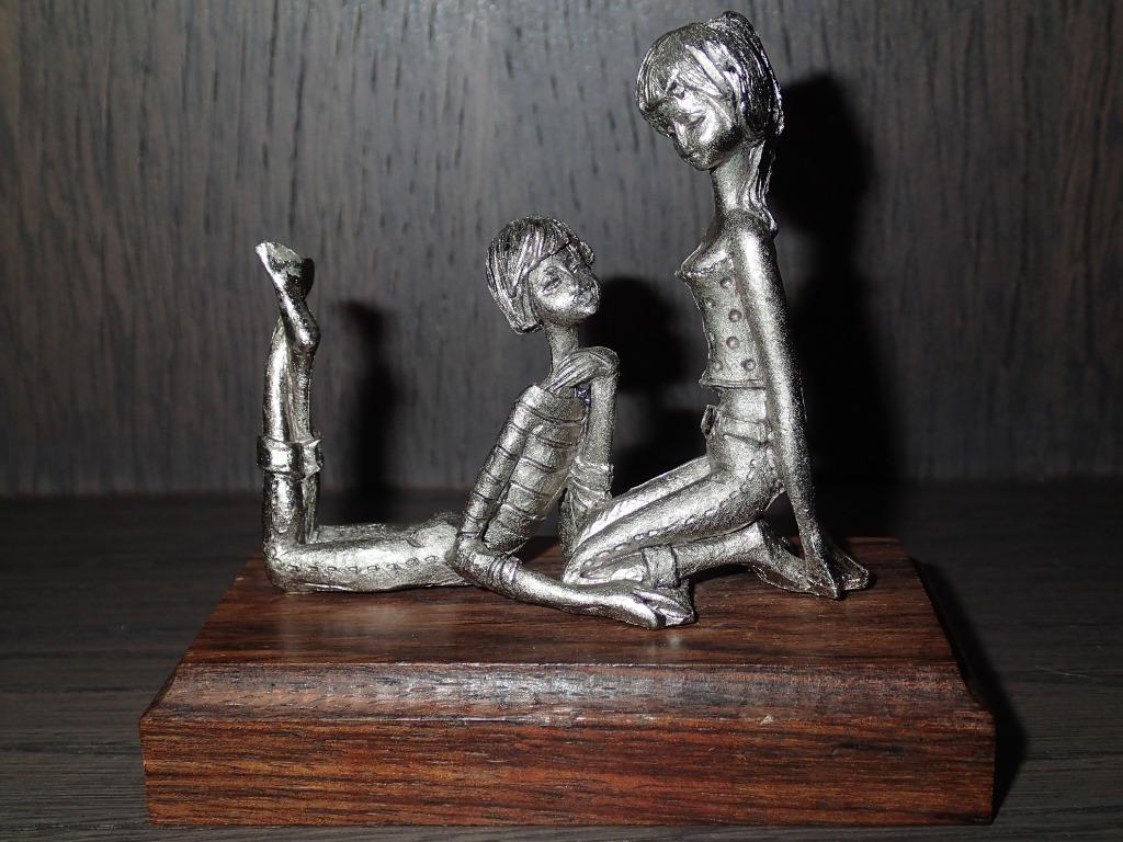 Statuette en métal sur socle en bois, Antiek en Kunst, Ophalen of Verzenden