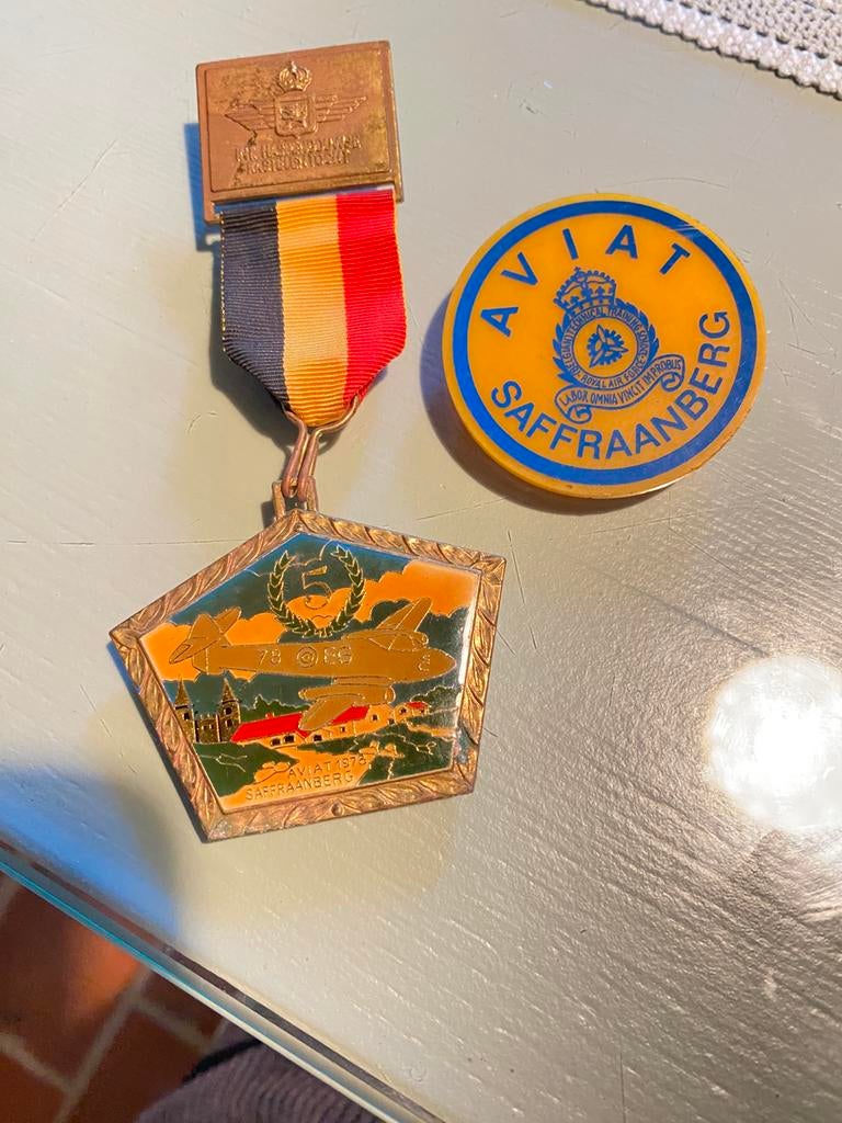 Militair eretekens .safraanberg, Verzamelen, Militaria | Algemeen, Ophalen