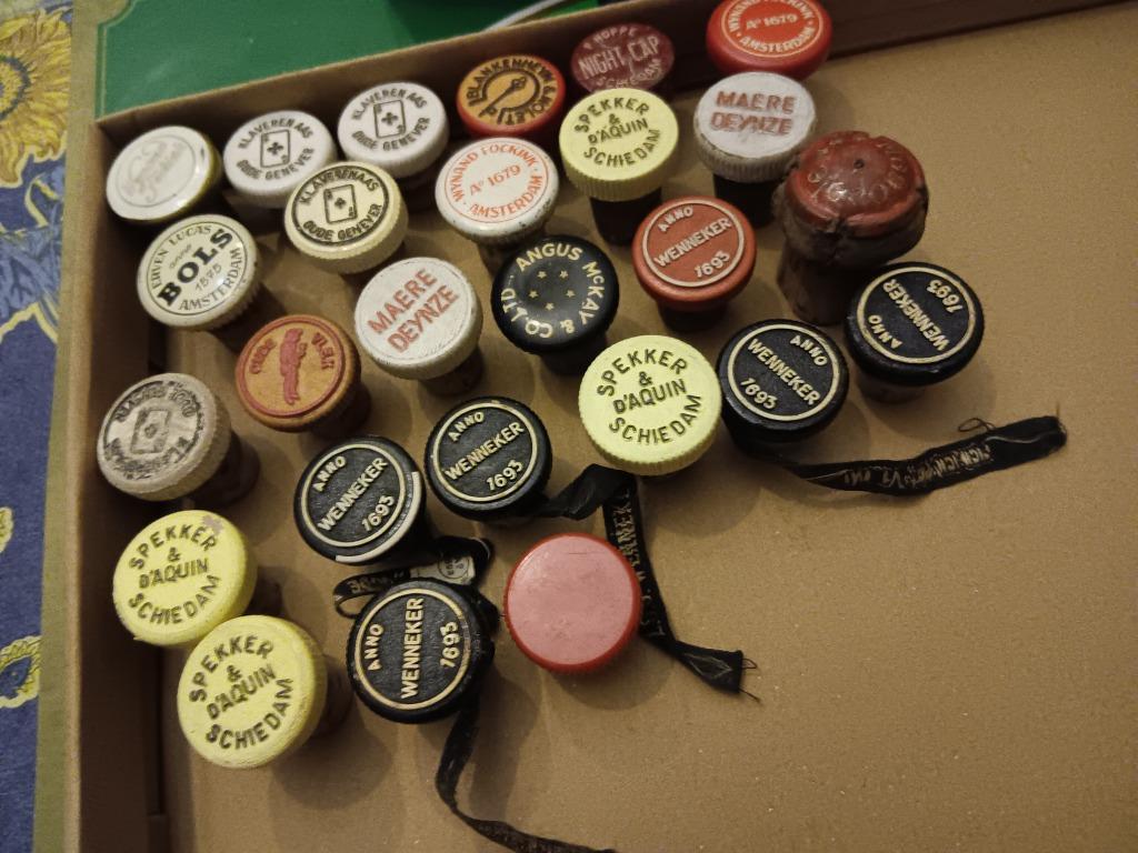 flessen stoppen met kurk en zonder kurk(draai stop), Ophalen of Verzenden, Gebruikt