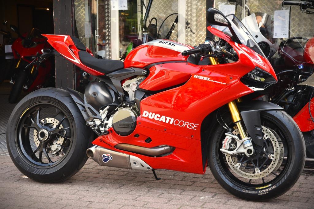DUCATI 1199 PANIGALE R FASE 1 ***MOTOVERTE.BE***, 2 cilinders, 1199 cc, Bedrijf, Sport