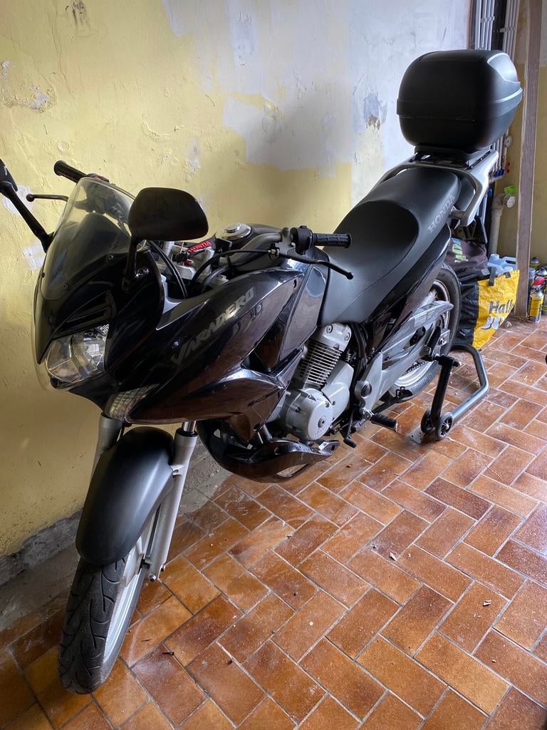 Honda Varadero 125 cc, Motos, Motos | Honda, Tourisme, Jusqu'à 11 kW, Permis Moto A1 minimum, 2 cylindres