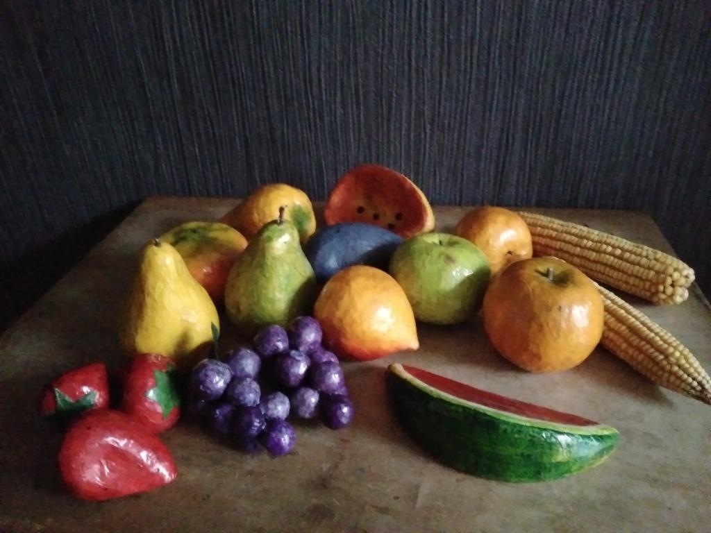 Prachtige papier-mache namaak fruit 18 stuks, Verzenden