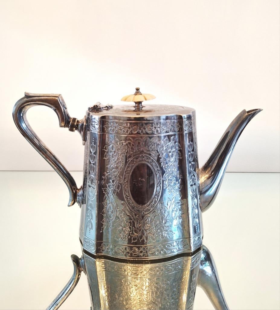 Cafetière victorienne en métal argenté galvanisé 19e siècle, Antiquités & Art, Enlèvement ou Envoi, Argent