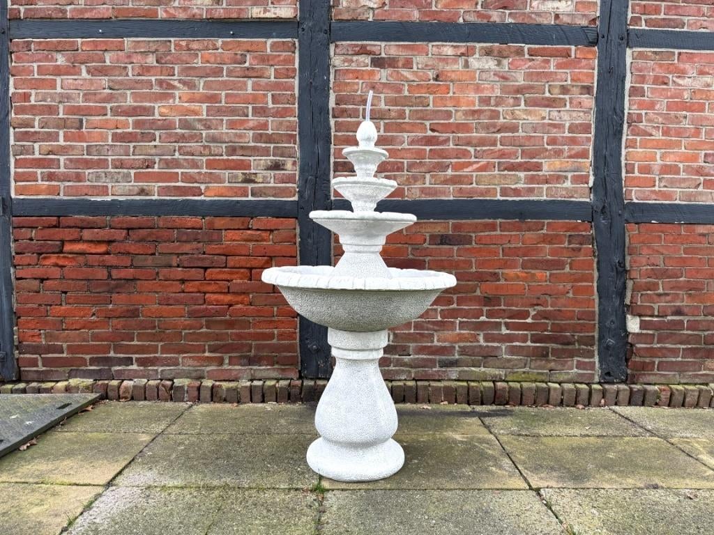 Belle fontaine de jardin entièrement en pierre, 4 bols., Enlèvement ou Envoi, Fontaine