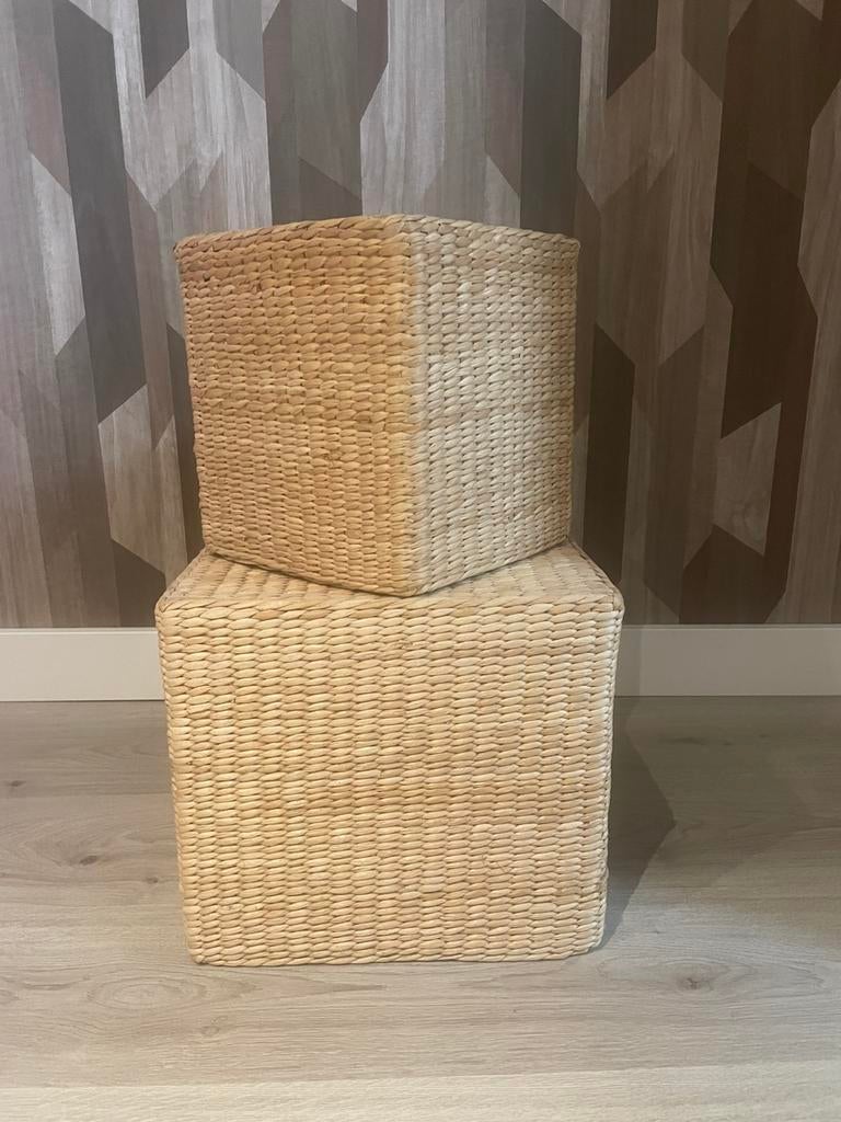 Rieten kubussen, Ophalen, Zo goed als nieuw