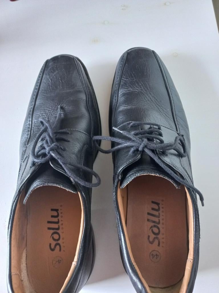 Chaussures neuves en cuir noir 44 de marque Sollu, Enlèvement ou Envoi, Comme neuf, Noir