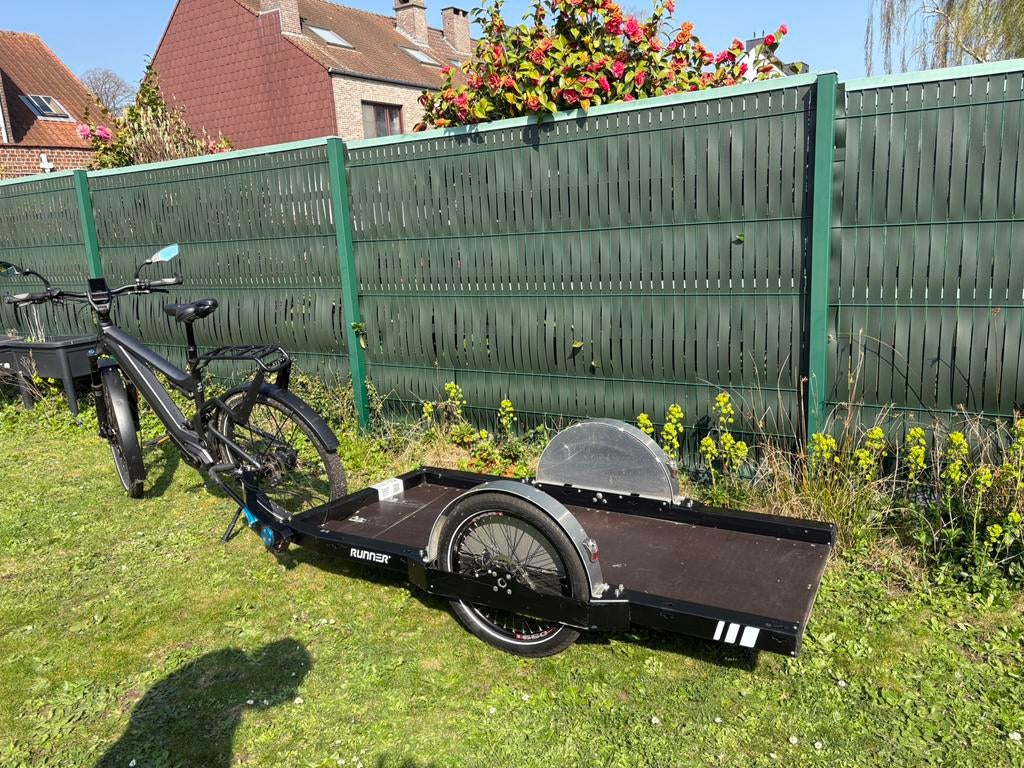 Remorque RUNNER pour velo, Enlèvement, Utilisé