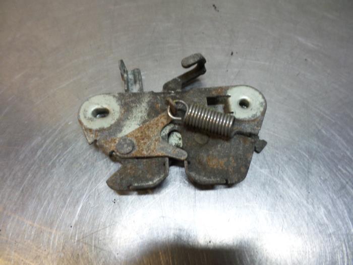 Mécanique de verrouillage capot d'un Renault Kangoo (Kangoo, Renault, -, 3 mois de garantie, Utilisé