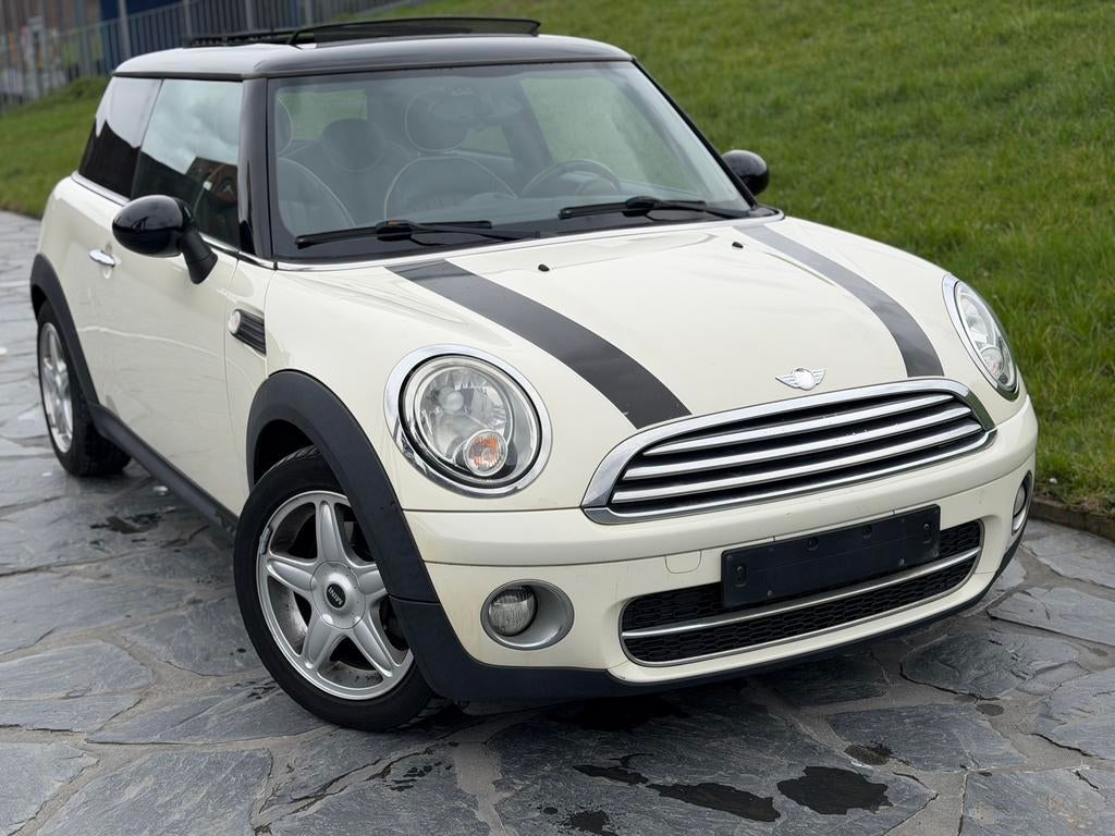 Mini Cooper D 1.6/Pano/Cruisecontrol, Auto's, Voorwielaandrijving, Zwart, 4 cilinders, Beige