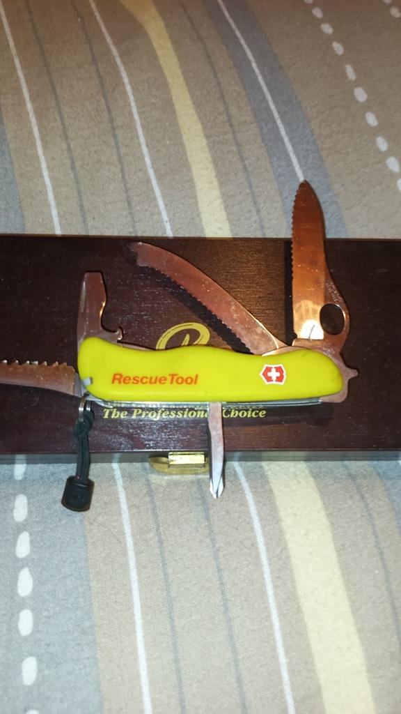 Couteaux suisse rescuetool multifonction, Enlèvement ou Envoi, Neuf