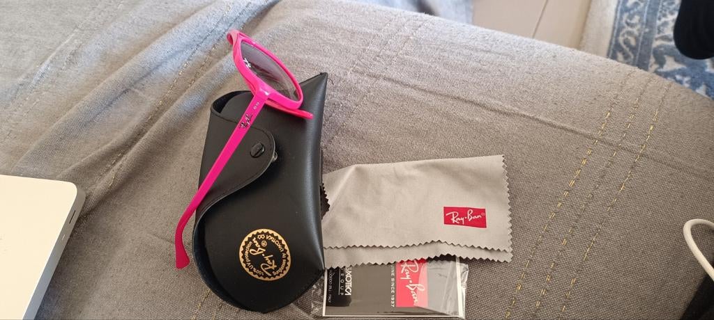 lunettes de soleil Ray-Ban Cats 5000 Classic modèle RB 4125, Ophalen of Verzenden