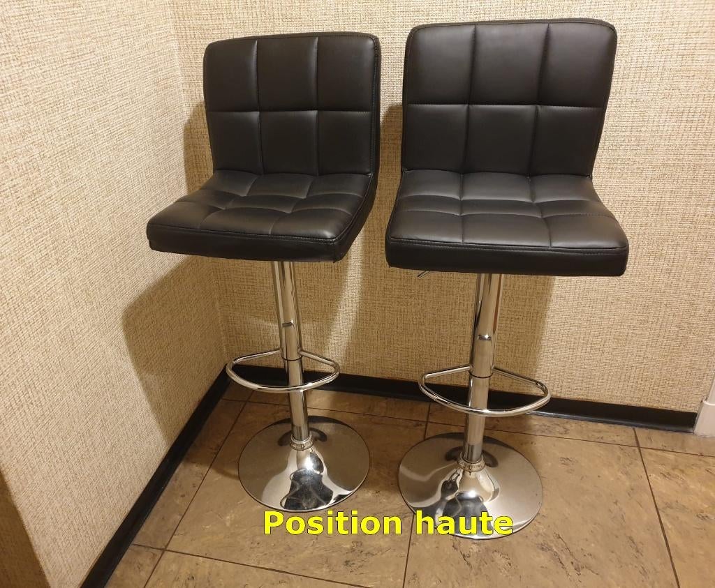 Lot de 2 tabourets de bar marque GIANTEX (strictement neufs), Neuf, Avec repose-pieds, 2 tabourets, Cuir