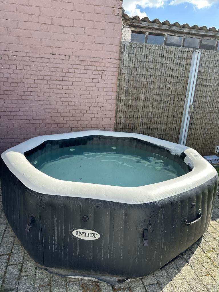 Intex purespa Jet & bubble deluxe octagon 6 pers, Ophalen, Gebruikt, Pomp, Opblaasbaar