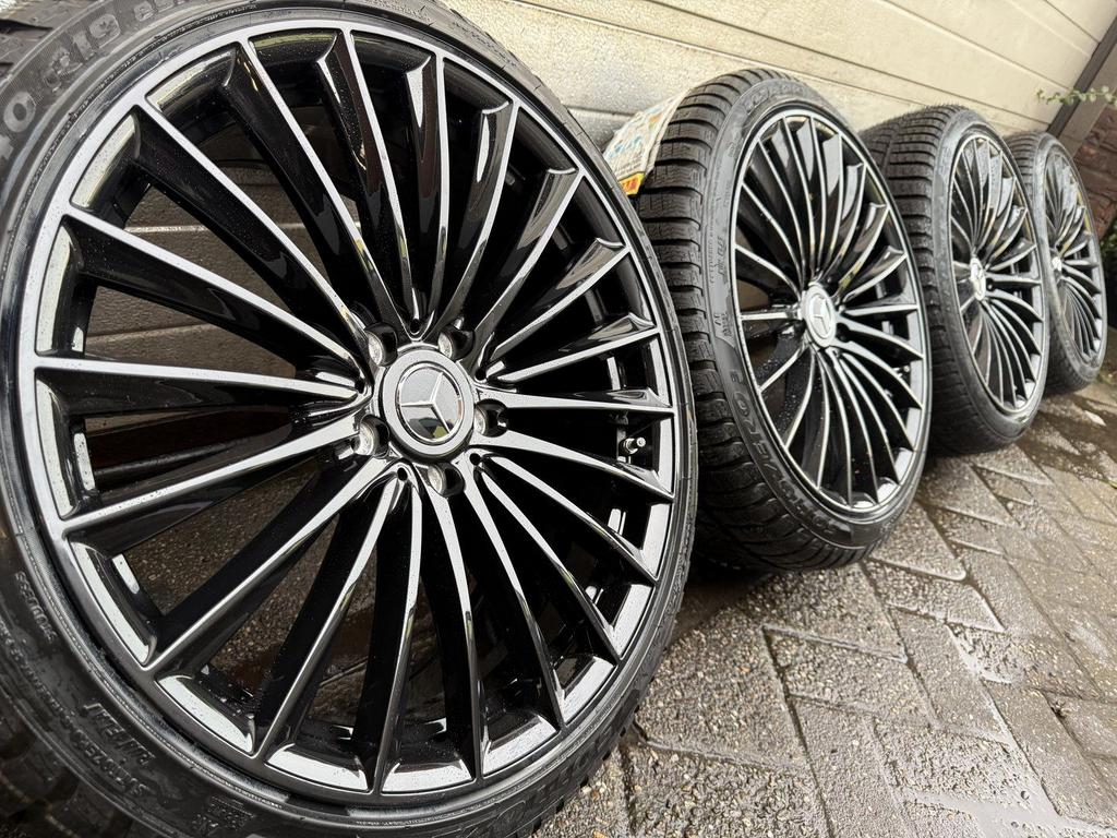 19” Mercedes S206 W206 W205 AMG C300e velgen Pirelli banden, Auto-onderdelen, Banden en Velgen, 19 inch, Mercedes-Benz AG, Mercedesstraße 120, 70372 Stuttgart, Duitsland