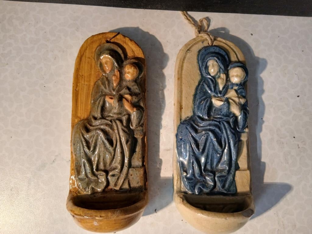 Vlaams aardewerk wijwatervatje H.M.Maria en jezus, Antiek en Kunst, Ophalen of Verzenden