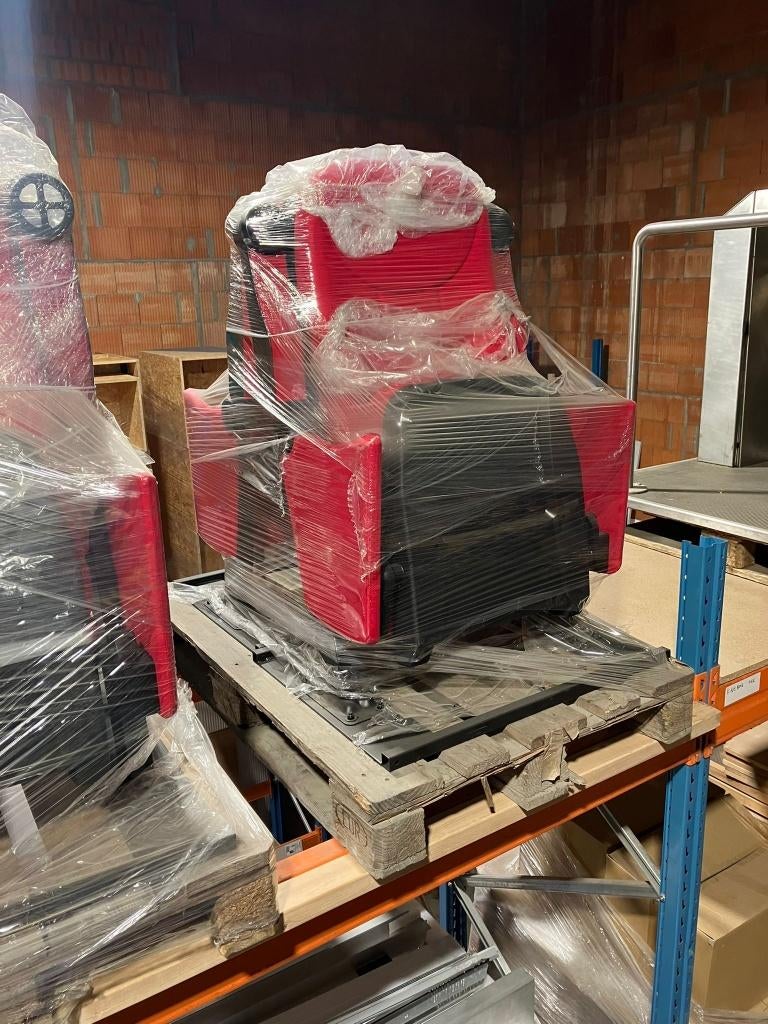 set van 10 hoogwaardige bioscoopstoelen / home cinema zetels, Ophalen, Zo goed als nieuw, Minder dan 75 cm, 50 tot 75 cm