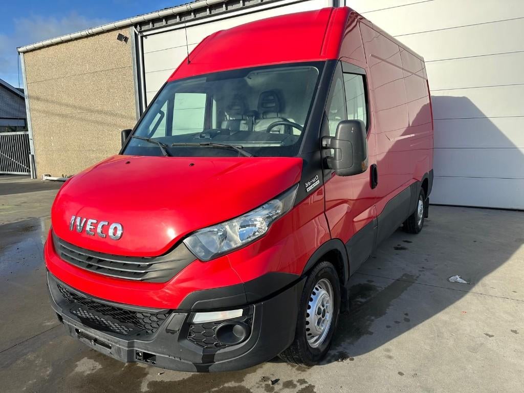 Iveco Daily | AUTOMAAT | CAMERA | EURO 6 | 3.5ton trek, Auto's, Bestelwagens en Lichte vracht, Stof, Euro 6, 4 cilinders, Iveco