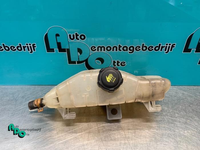 Expansievat van een Renault Clio (Clio 3 06-), Auto-onderdelen, Overige Auto-onderdelen, Renault, Gebruikt, 3 maanden garantie