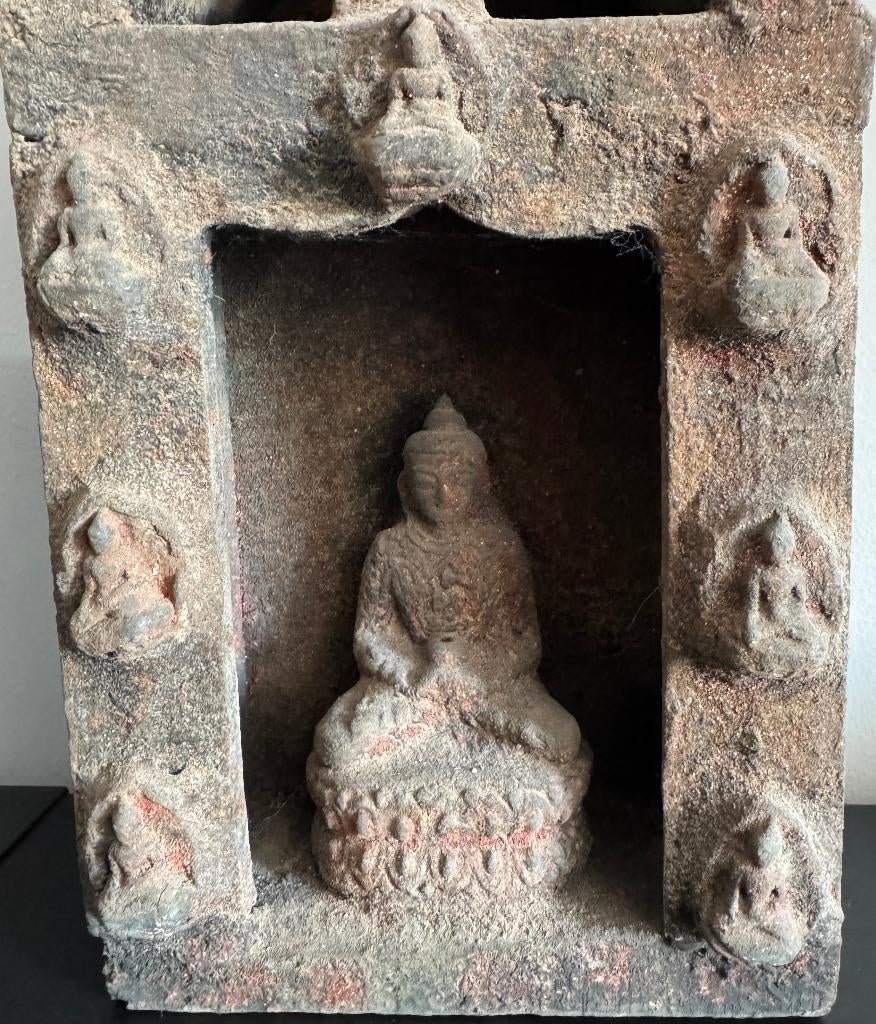 Ancien Autel de Maison en Bois Sculpté avec Bouddha - Népal, Antiquités & Art, Enlèvement ou Envoi