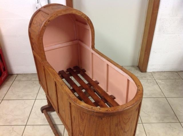 Zeer oude houten kinderweeg, Antiek en Kunst, Ophalen