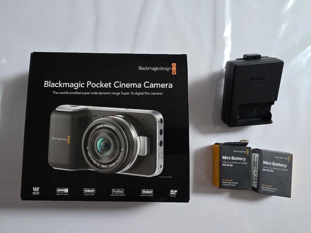 Blackmagic pocket cinema camera og original comme neuf, Enlèvement ou Envoi, Comme neuf