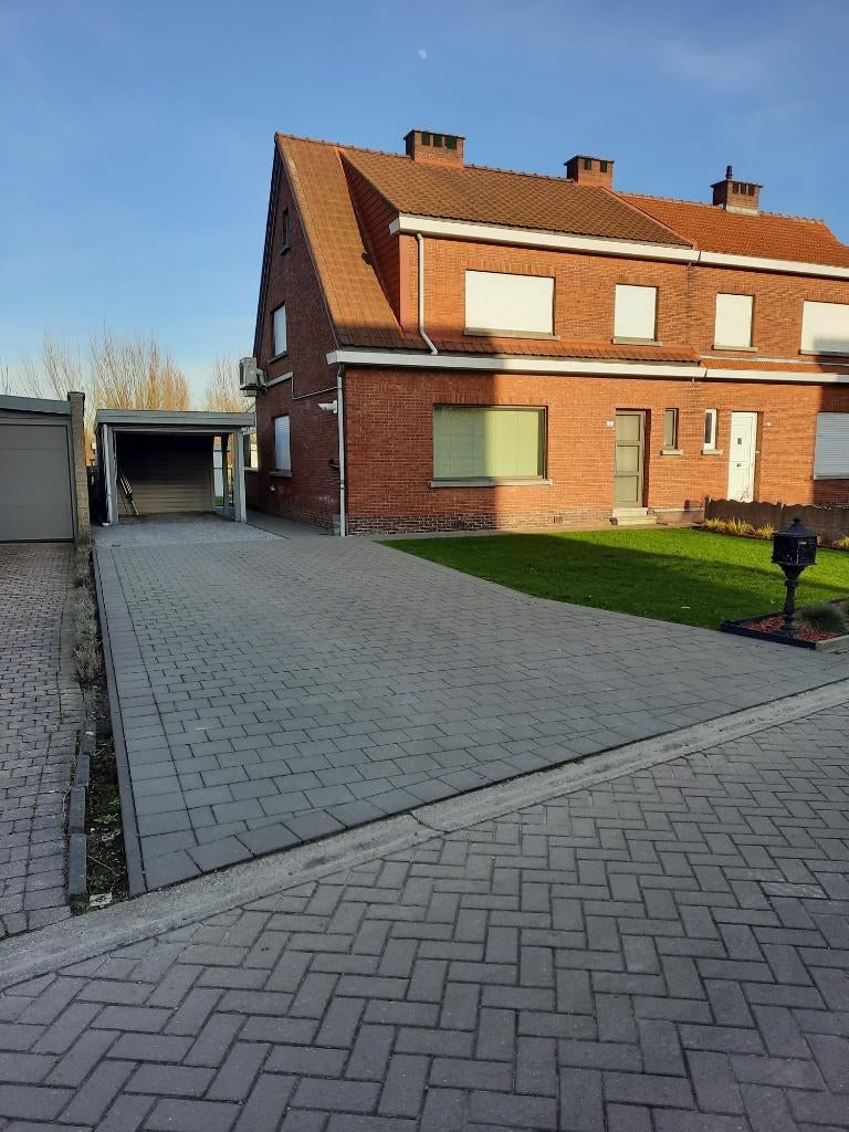 70 m² Betonklinkers (21,5 x 21,5 x 6 cm)–Grijs–Opgestapeld!, Ophalen, Gebruikt, Klinkers, 10 m² of meer