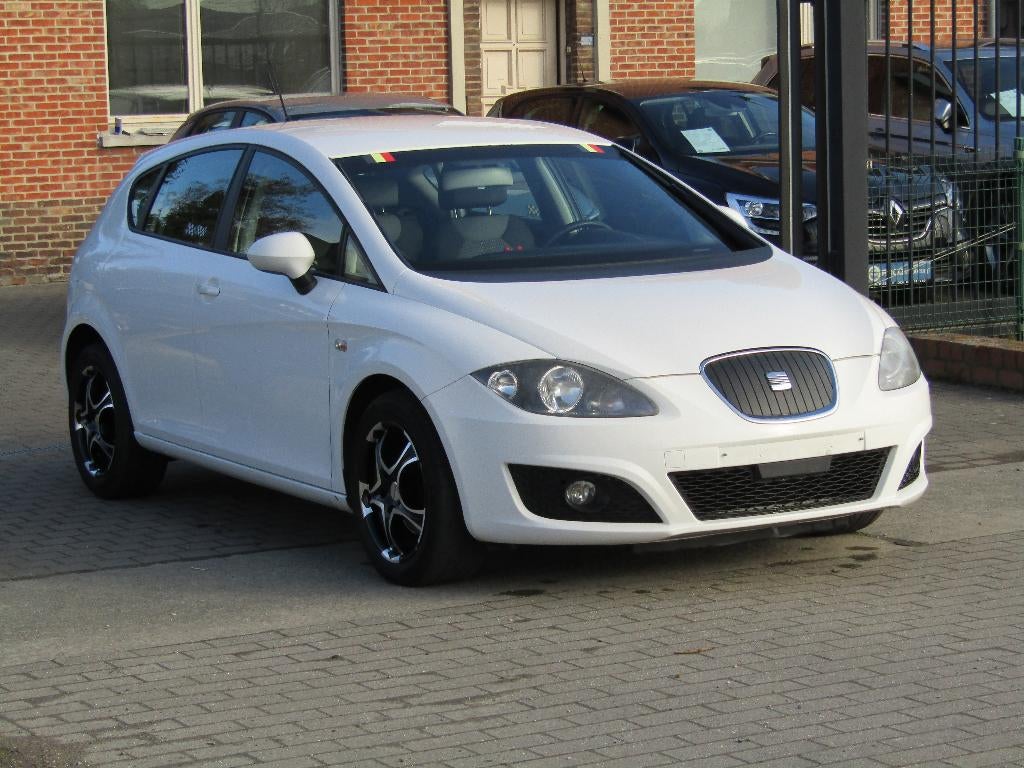 Seat Leon 1.6 TDI, Auto's, Seat, Voorwielaandrijving, Euro 5, Stof, Zwart