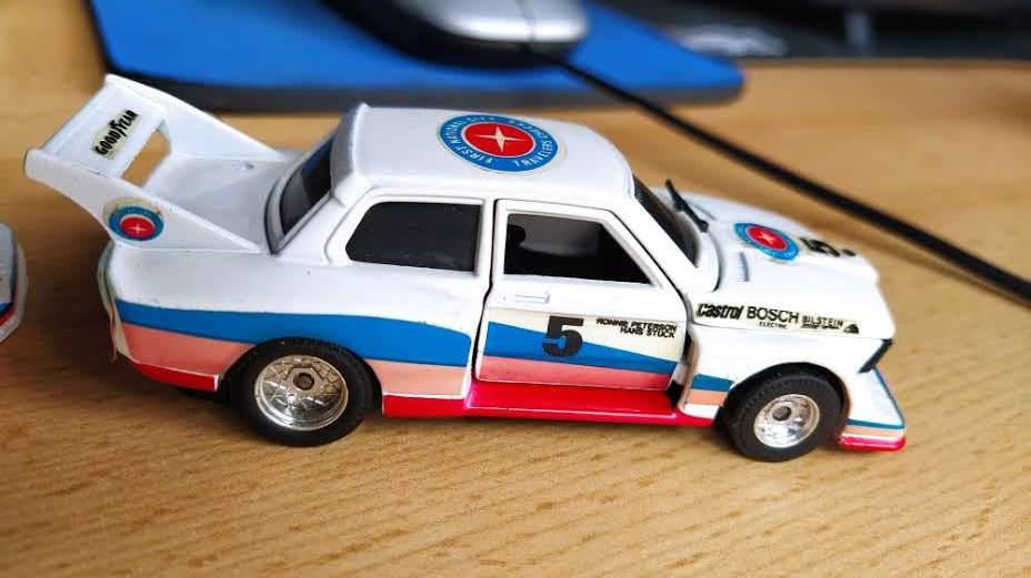BMW 320i, racing, BANDAI, Japan, nieuwstaat!, Hobby en Vrije tijd, Ophalen of Verzenden, Zo goed als nieuw, Auto, MiniChamps