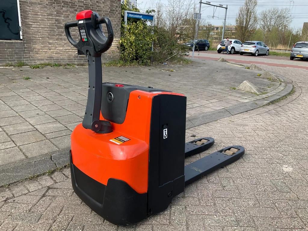 Toyota LWE180 1800KG PALLETWAGEN / HEFTRUCK (bj 2013), 1000 tot 2000 kg, Elektrisch, Palletwagen, Toyota