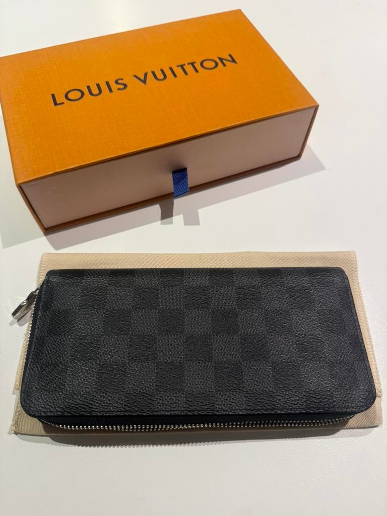 Portefeuille Louis Vuitton Zippy comme neuf, Enlèvement ou Envoi, Comme neuf
