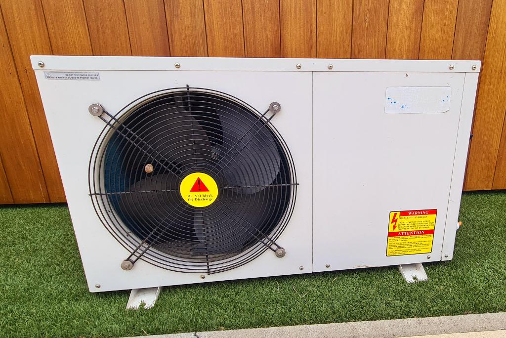 Warmtepomp zwembad, Ophalen, Zo goed als nieuw, Verwarming