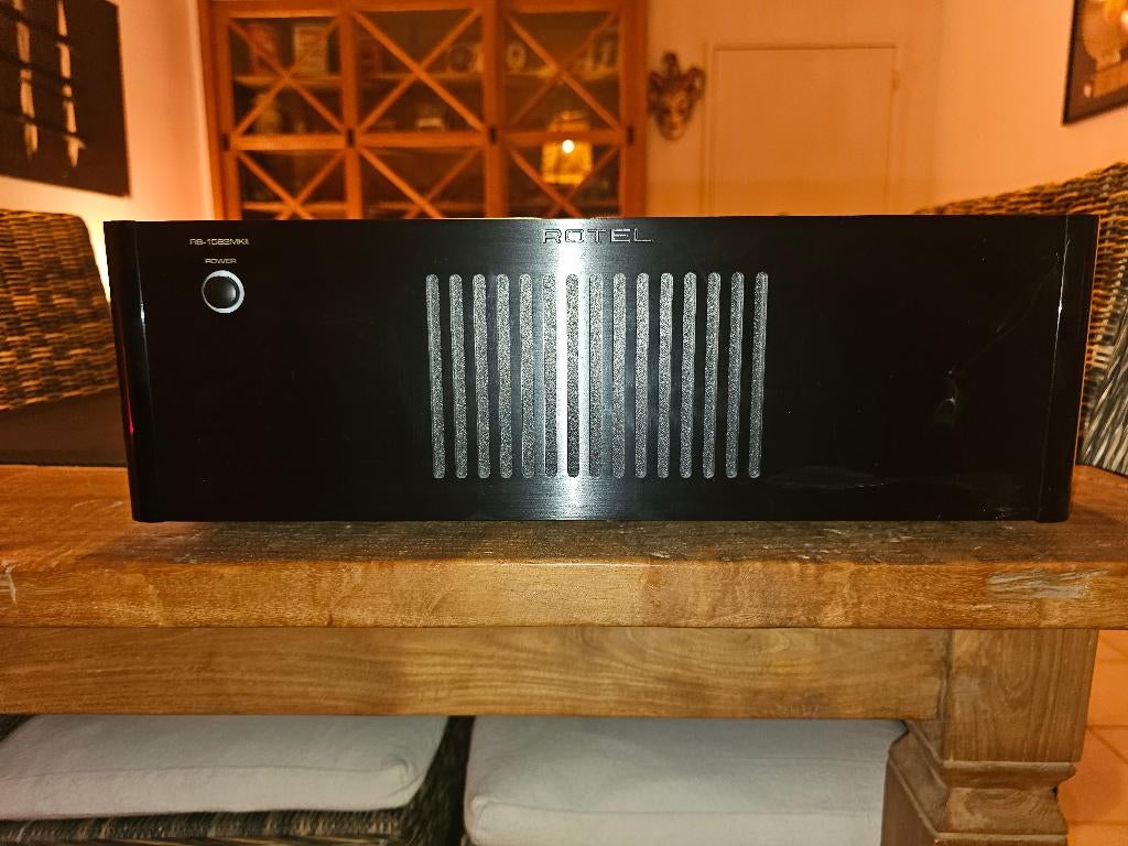 Rotel RB-1582 MKII, Autres marques, Enlèvement ou Envoi, Comme neuf, Stéréo