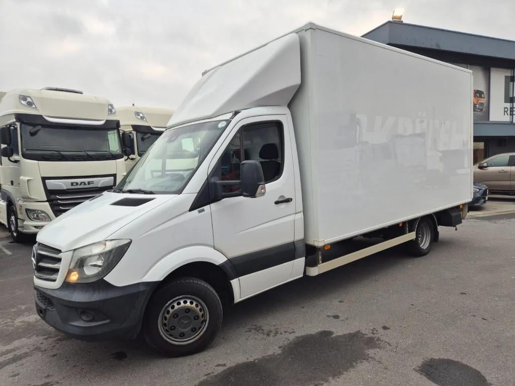 Mercedes-Benz Sprinter 516 CDI (bj 2019), Auto's, Bestelwagens en Lichte vracht, Achterwielaandrijving, Gebruikt, Euro 6, 4 cilinders