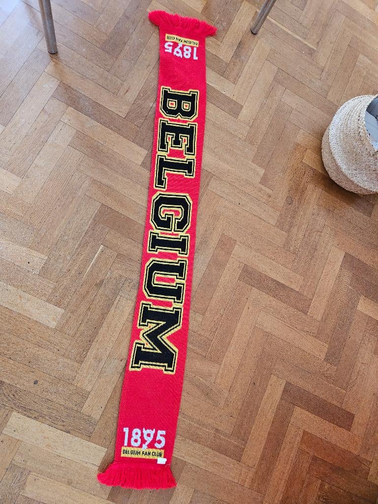 Écharpe Red Devils , diables rouges, Enlèvement ou Envoi, Neuf, Fanion ou Écharpe